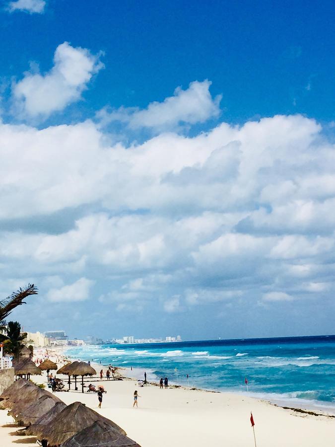 Brisas Sealight Apartment Cancún Kültér fotó